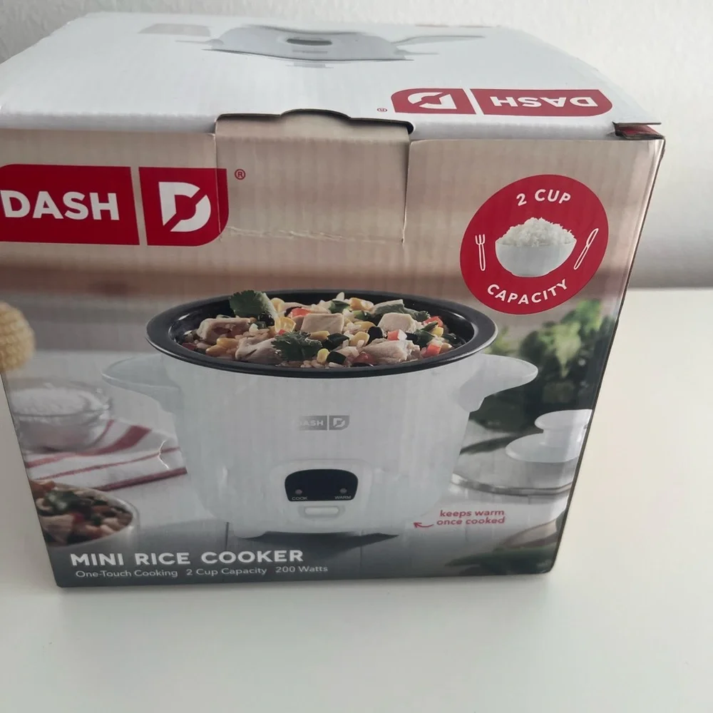 Dash Mini Rice Cooker - Picture 2 of 2
